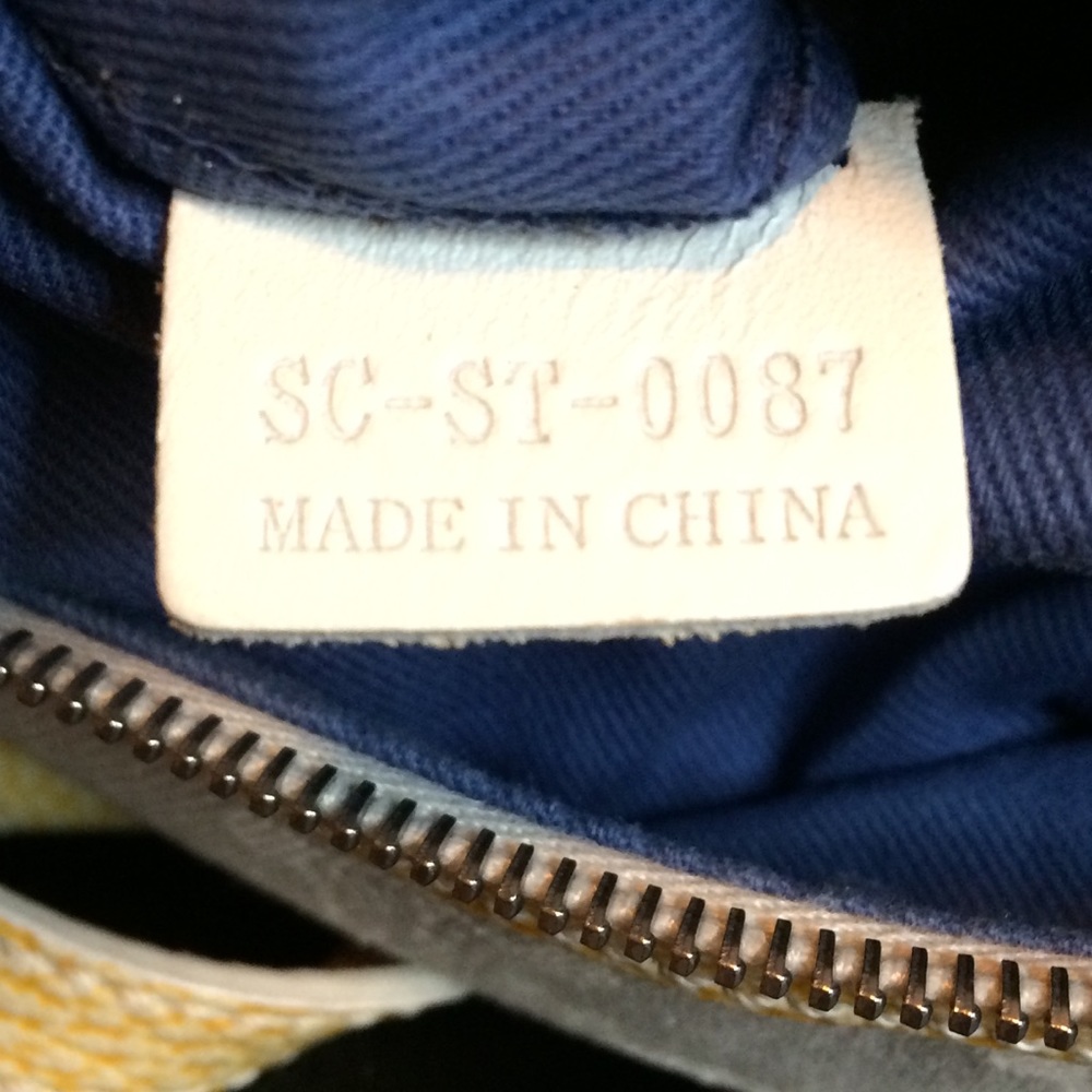 SOLD!!!! Celine Pale Blue Canvas w/Light Yellow Trim/Handle - Picture 15 of 15